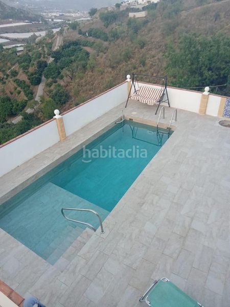 Foto cf3940f7-1036-4144-b4c1-fac57deab731. Maison avec parking piscine dans Ítrabo
