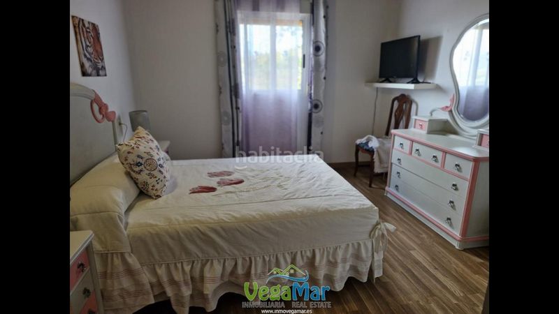 Foto f2ef0f64-5c1b-4918-b576-22786f7b6e9b. Maison avec parking piscine dans Ítrabo