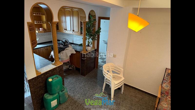 Foto c30c3ccd-10b7-40c6-9072-6ec1aaafc771. Maison dans Ítrabo