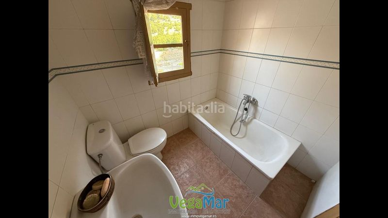 Foto 333ad3c1-193d-4852-b498-3f3b0a64d4a4. Country house with parking in Jete