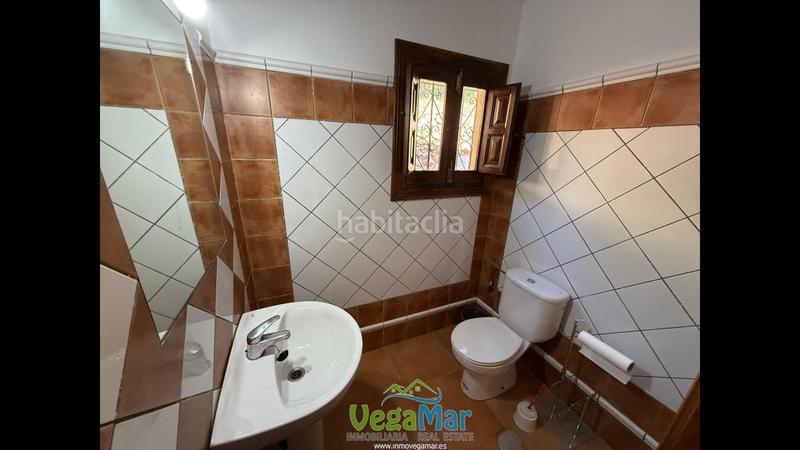 Foto 9f337787-4fb5-4c69-8bc6-08c861d764b3. Masia amb piscina a Otívar