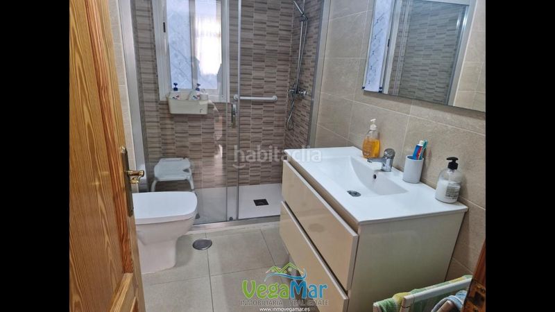 Foto da8ecb1c-4018-4b72-a856-4eefbc948e85. Piso en Almuñecar centro Almuñécar