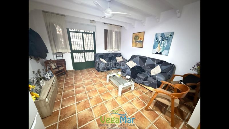 Foto b6b5adad-d8c1-44b6-876b-0c8230cc3084. Local comercial a Almuñecar centro Almuñécar