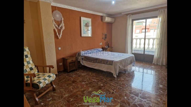 Foto 2894b624-e632-43f4-a370-3e19ff5e3c93. Casa amb aparcament a Motril ciudad Motril