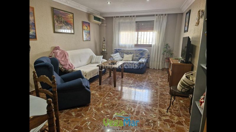 Foto a3200737-58b4-41d6-9178-0f12ac622d71. Casa amb aparcament a Motril ciudad Motril