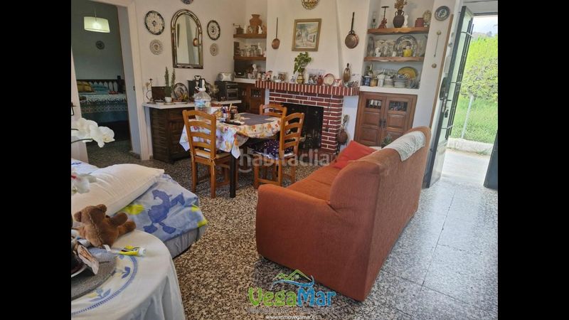 Foto daa62e1d-2bbc-4840-ad21-b83085f9c6f9. Casa a Almuñecar centro Almuñécar