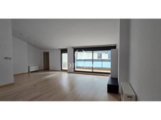 Attique à Escaldes-Engordany. Gran ático en venta en el centro de escaldes