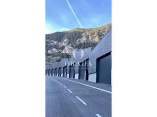 Lloguer Nau industrial a Arinsal-Erts. Nave industrial de 355 m en la massana  espacio moderno en entor