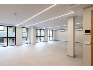 Miete Büro in Centro. Oficina en alquiler en el centro de escaldesengordany