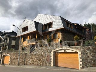 Appartamento in La Massana. Chalet en venta en la massana