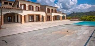 Masía en Es Camp de Mar. Oportunidad