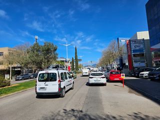 Bâtiment à usage industriel à Gremi des fusters 30. Nave en el polígono de son castelló