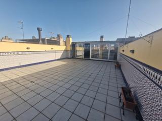 Alquiler Piso en Carrer rosselló 30a. Vivienda de alquiler con 80m2 de terraza