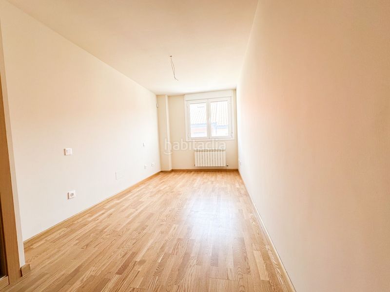 Foto f7ba325f-115e-4b25-827f-a8718d47bde9. Location duplex dans huelva 2 dans Íscar