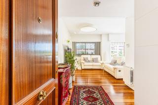 Piso  Julio palacios. Exclusiva vivienda reformada en calle julio palacios, la paz.
