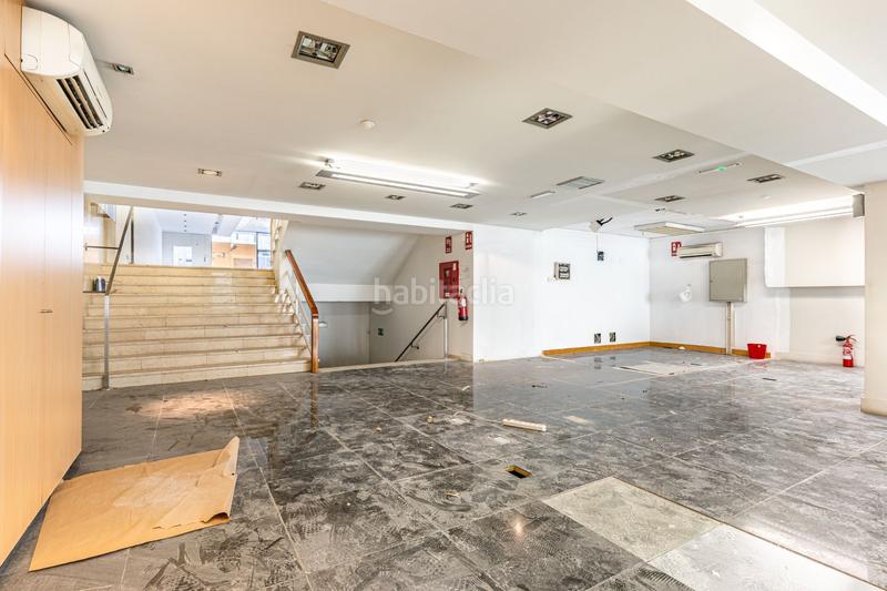 Foto b7fe5452-9e9a-43f5-8de5-73dda5ba71ef. Local comercial en maría de molina 64 local de prestigio en pleno corazón de maría de molina en Madrid