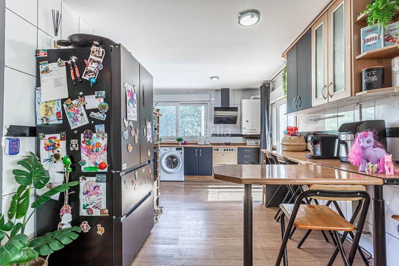 Foto 25d49ed3-7277-4991-88aa-b4bba9f68100. Maison jumelée avec chauffage parking piscine dans El Guijo-Colonia España Galapagar