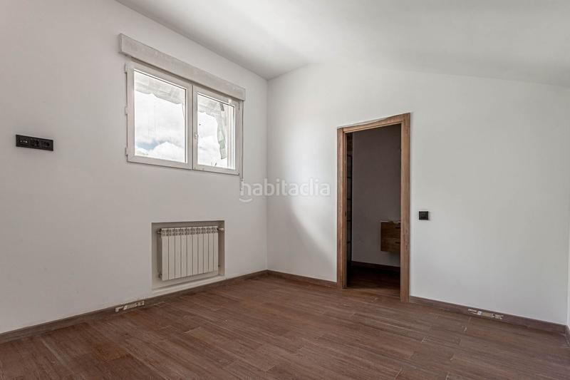 Foto 2cfdbb3c-021a-4bff-91cc-9180558d5534. Maison jumelée avec chauffage parking piscine dans El Guijo-Colonia España Galapagar