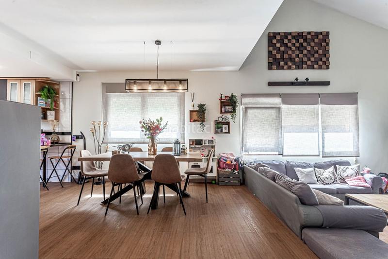 Foto 6c0f4f3c-b36f-46dd-bd2a-4adfaa90665a. Maison jumelée avec chauffage parking piscine dans El Guijo-Colonia España Galapagar