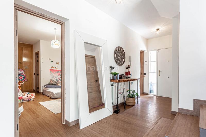 Foto 7f8fe3b3-8768-4f6c-985e-eddb9a5856e7. Maison jumelée avec chauffage parking piscine dans El Guijo-Colonia España Galapagar