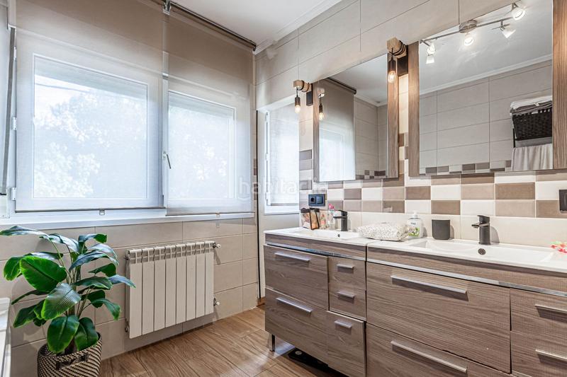 Foto 81ccd5ba-e3f1-4f03-add5-a0e5059c690e. Maison jumelée avec chauffage parking piscine dans El Guijo-Colonia España Galapagar