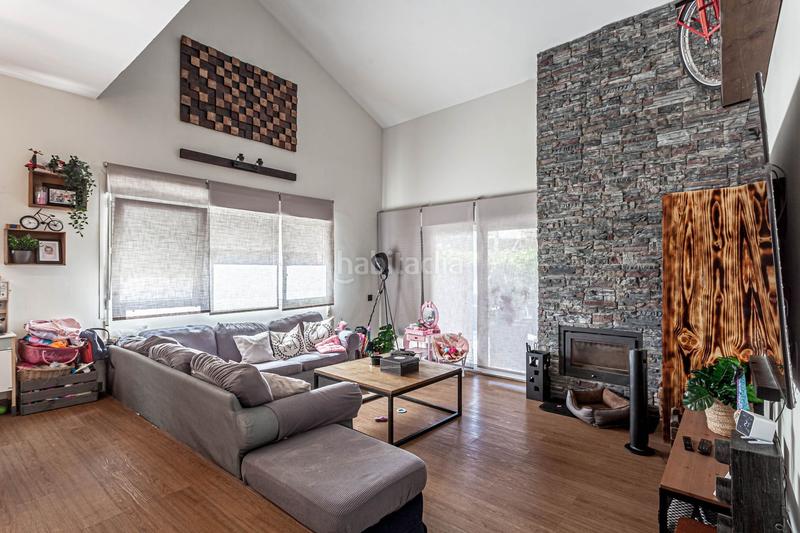 Foto 83add212-539e-4ace-8ec7-9bb9f7776d3a. Maison jumelée avec chauffage parking piscine dans El Guijo-Colonia España Galapagar