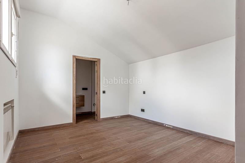 Foto 9539b691-06b9-46b0-9572-e9d54103c216. Casa en coruña 5 chalet en venta en El Guijo-Colonia España Galapagar