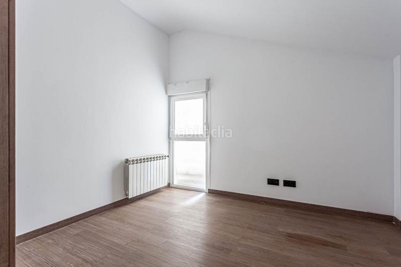 Foto cd85705c-770b-46d6-84ee-e575d180c7e9. Maison jumelée avec chauffage parking piscine dans El Guijo-Colonia España Galapagar