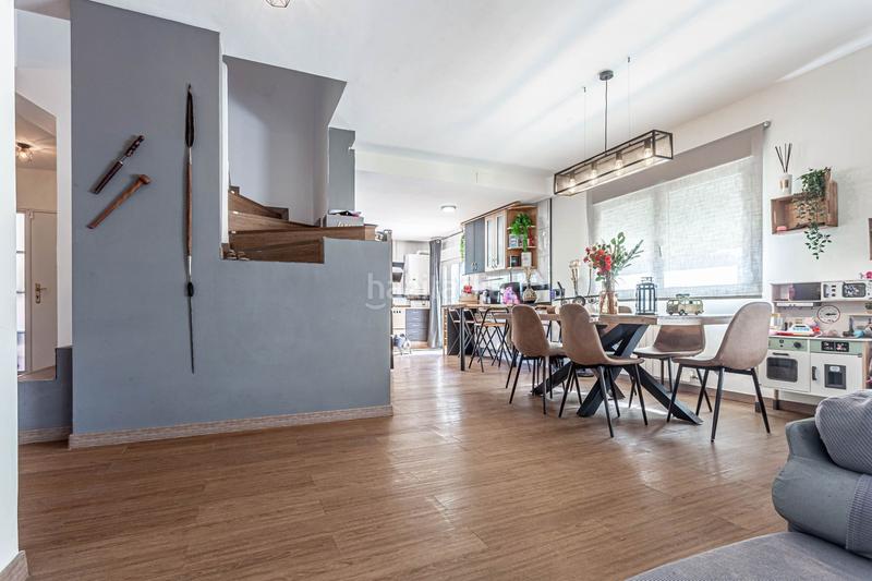 Foto cfb7db27-3636-45c1-8ddf-182e65517a7b. Maison jumelée avec chauffage parking piscine dans El Guijo-Colonia España Galapagar