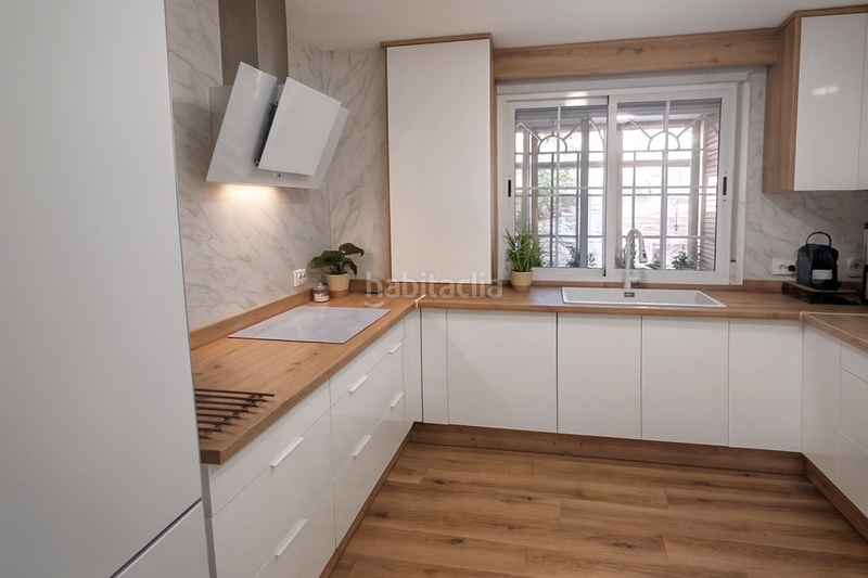 Foto 2f592a57-6d32-44a6-ab61-1e700e4f585a. Maison jumelée avec chauffage parking piscine dans Centro Rivas - Vaciamadrid