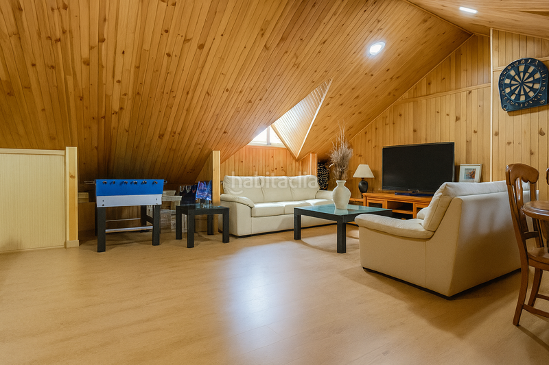 Foto 4881f5f2-775f-493d-ad96-881d7246a8c9. Maison jumelée avec chauffage parking piscine dans Centro Rivas - Vaciamadrid