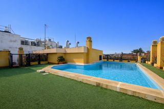 Location Appartement à De la habana 28. Piso de 4 habitaciónes con piscina en paseo de la habana.