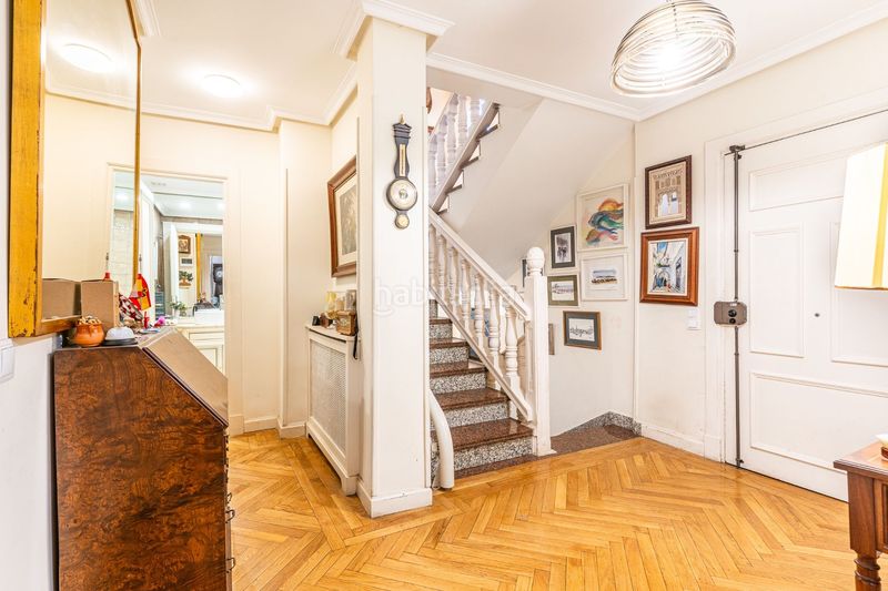 Foto 7850b1c5-7b7c-4d30-9f9b-feb8c5dad1a0. Semi detached house with heating in Palomas Madrid