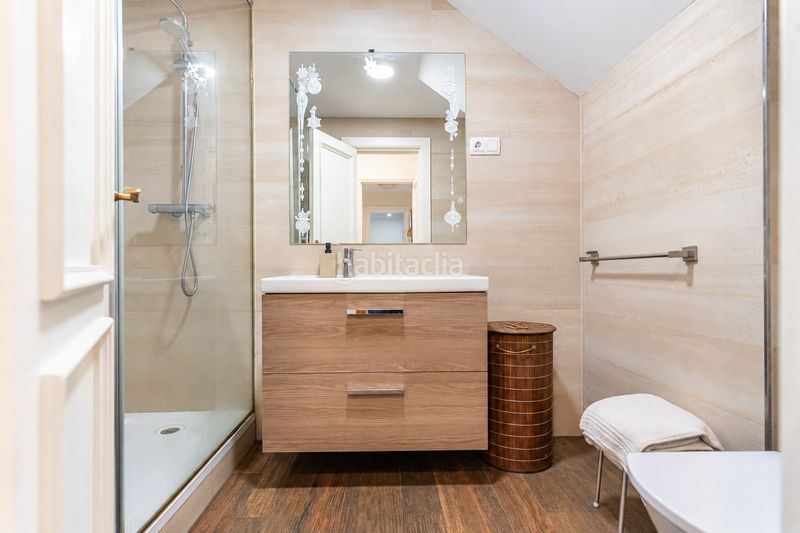 Foto ba7a3f90-249b-4106-81f5-10678146461c. Semi detached house with heating in Palomas Madrid