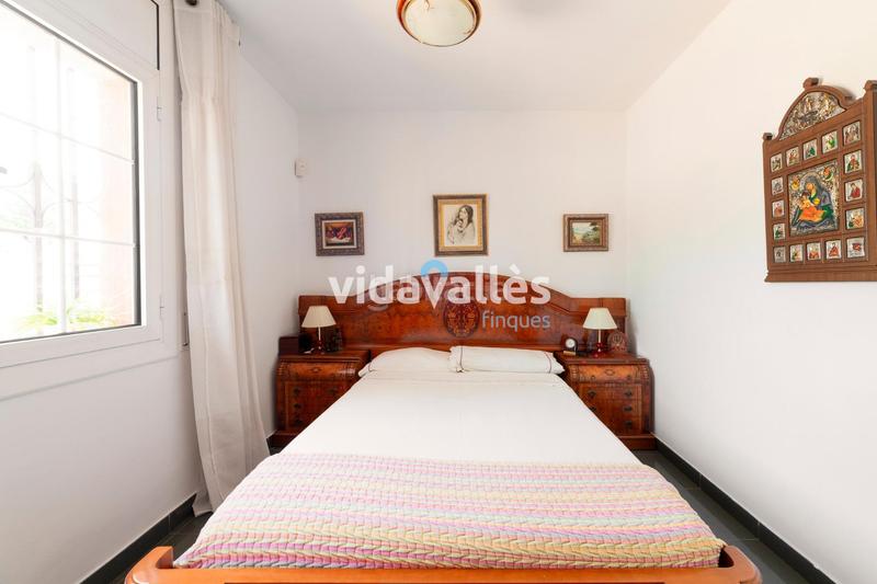 Foto 13bf54d2-df59-4816-9ad7-97237797d9df. Casa amb aparcament a Cànoves i Samalús