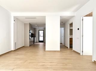 Casa a schiera  Carrer dolors granés. Casa en planta baja totalmente reformada.