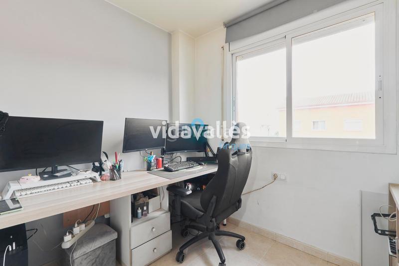 Foto 845dc922-f258-4ab1-87f0-7fe001c5f4a4. Maison jumelée dans rambla ernest lluch 63 dans Cardedeu