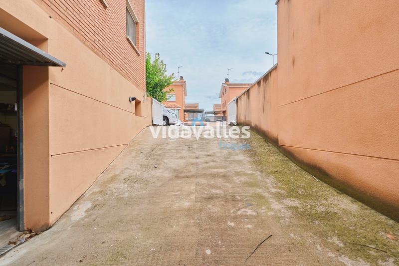 Foto aa77129f-4a1d-4cda-84ff-64087f3795c5. Maison jumelée dans rambla ernest lluch 63 dans Cardedeu