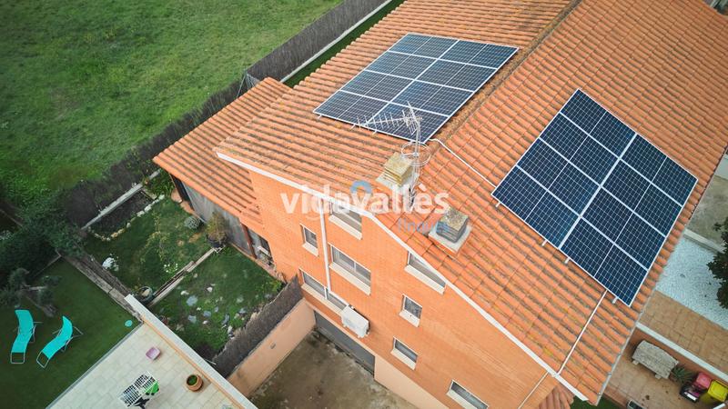 Foto b092c3b7-2aa4-41b9-9c45-25f7b0e76780. Maison jumelée dans rambla ernest lluch 63 dans Cardedeu