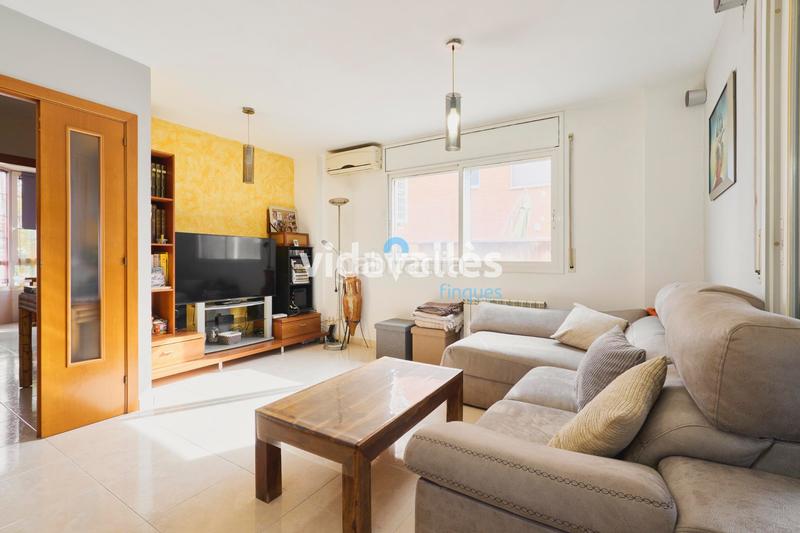 Foto c684006a-ec9e-4dae-b55e-67a73e67bacb. Maison jumelée dans rambla ernest lluch 63 dans Cardedeu