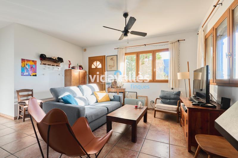 Foto f55dbb7a-d0bd-45e3-96d7-bfccface7025. Maison avec cheminée chauffage dans Sant Antoni de Vilamajor