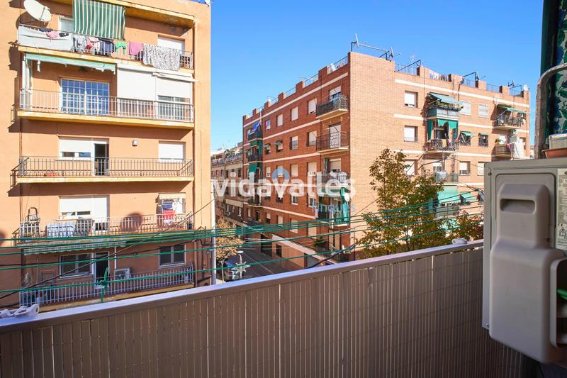 Foto 2b2ddce4-ac8d-4ca4-b69b-34b010a4c5d3. Pis amb calefacció a Congost Granollers