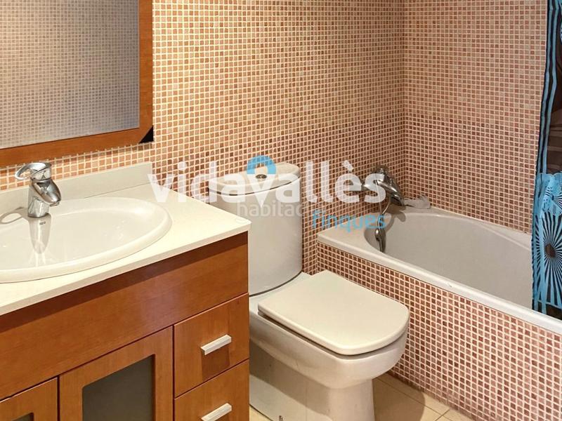 Foto a1747297-fc56-497f-8000-72cb5331a3e9. Pis amb calefacció aparcament piscina a Vilamarina Viladecans