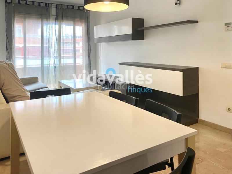 Foto b9ddc7d3-8619-4a3a-928c-0a2bb3ce9a1d. Pis amb calefacció aparcament piscina a Vilamarina Viladecans