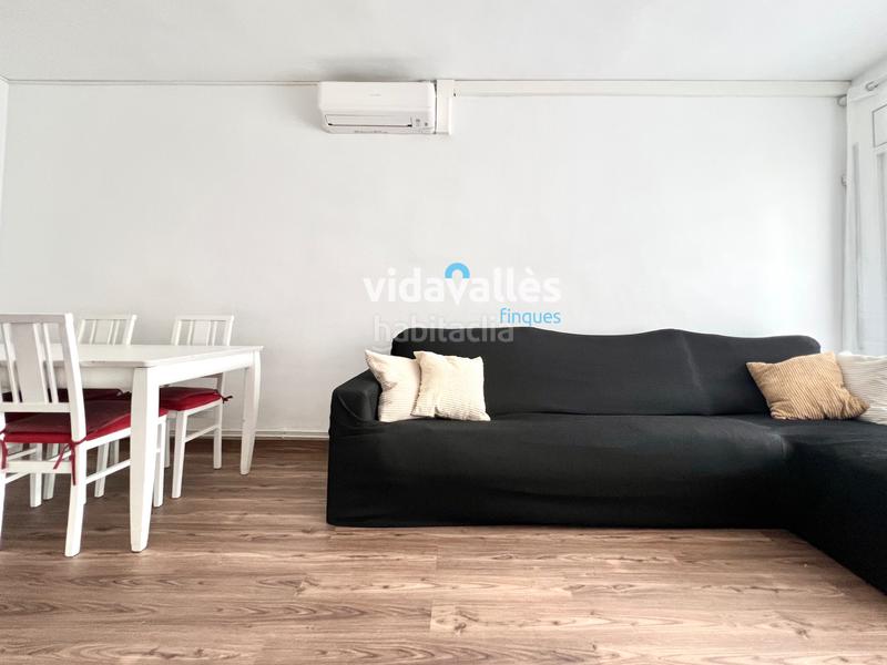 Foto 654d5766-1aa8-4616-bf75-c505af57d7fe. Appartement avec chauffage dans Llinars del Vallès