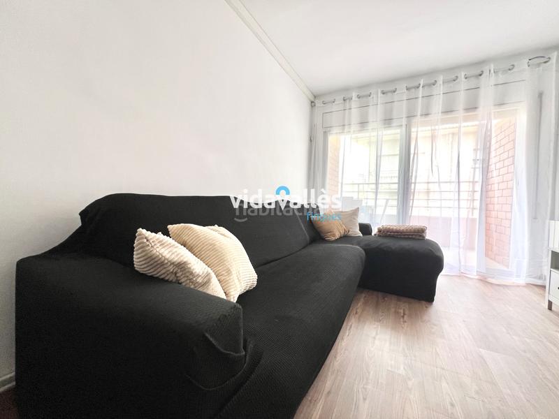 Foto f30f3a0d-e082-49c9-a337-af88493cc831. Appartement avec chauffage dans Llinars del Vallès