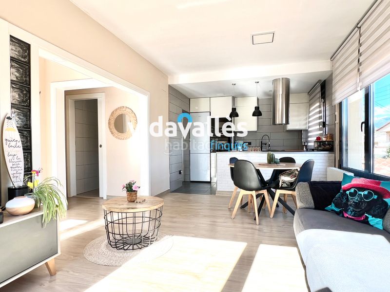 Foto 01ad0805-c3ad-4538-8577-3bd832cb1cb6. Casa amb calefacció aparcament a Llinars del Vallès