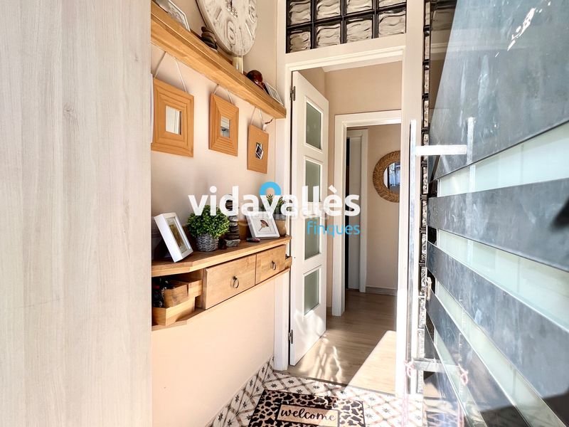 Foto 46d02af4-254f-4627-8275-5009d4324f03. Casa amb calefacció aparcament a Llinars del Vallès