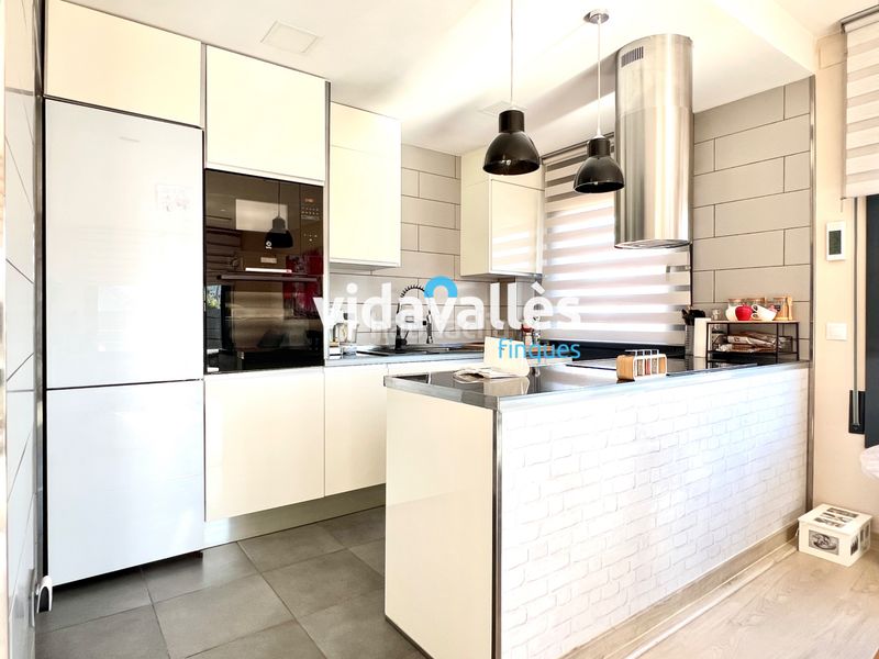 Foto 484cd7a1-1bec-4a41-8c43-7d7d87640d92. Casa amb calefacció aparcament a Llinars del Vallès