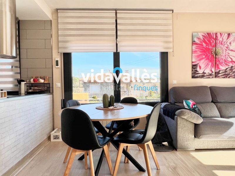 Foto 5864899e-7db0-4881-9b4e-a7f019c89fe4. Casa amb calefacció aparcament a Llinars del Vallès